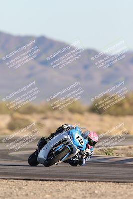 media/Dec-07-2025-CVMA (Sun) [[3e7d2de5dc]]/Race 16-Formula Middleweight/